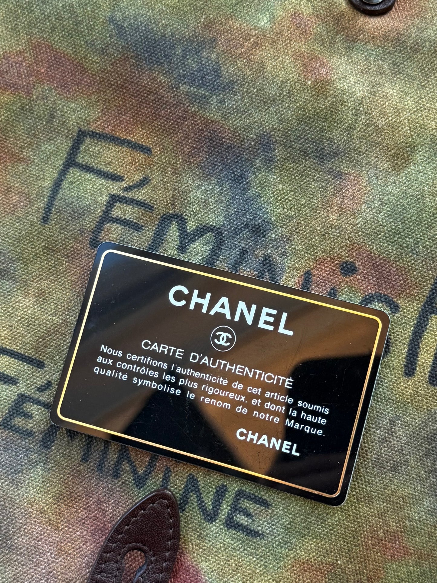 Chanel Graffiti Messengers Bag – Authenticity Verified